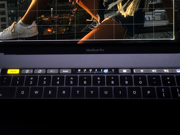 apple_pokazala_novyy_macbook_pro_foto_i_video - рис.1