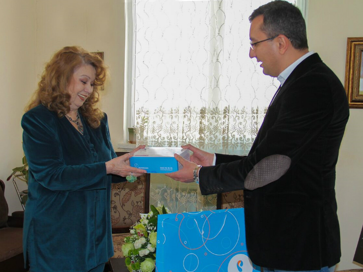 _Hayastanyan_Rostelecomi_glxavor_tnoreny_Kananc_mijazgayin_ - рис.1