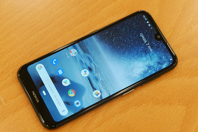 novinki_ot_nokia_flagman_s_pyatyu_kamerami_byudzhetnye_smartfony_i_knopochnyy_telefon_foto - рис.2