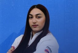 Армянская тяжелоатлетка Анна Амроян стала чемпионкой мира среди молодежи