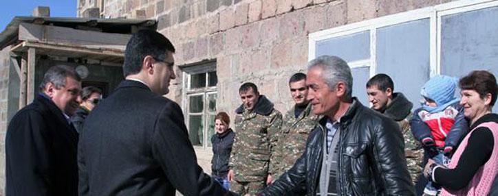 Компания VivaCell-MTS помогла достроить дом и отремонтировать крышу в приграничном селе