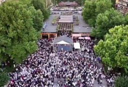 В центре Еревана началось мирное шествие в поддержку Самвела Карапетяна и Армянской церкви  