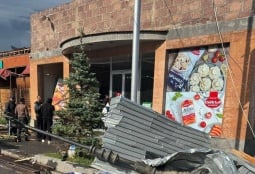 Ապարանում պտտահողմ է գրանցվել․ կան տուժածներ և ավերածություններ (ՖՈՏՈ, ՎԻԴԵՈ)