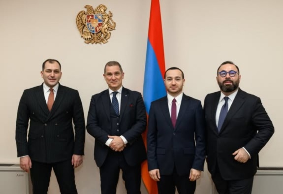 Армения и Amazon Web Services расширяют сотрудничество в сфере ИИ, облачных технологий и спутниковой связи