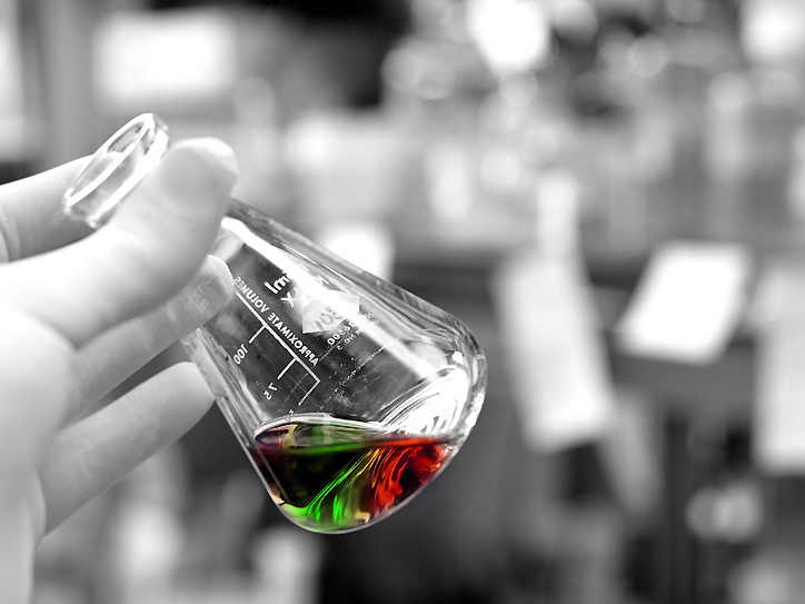 Корейские физики получили графен при помощи сухого льда и "мельницы"