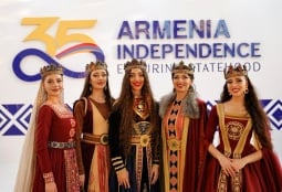 Армения представлена отдельным павильоном на фестивале культуры в Туркменистане (ФОТО, ВИДЕО)