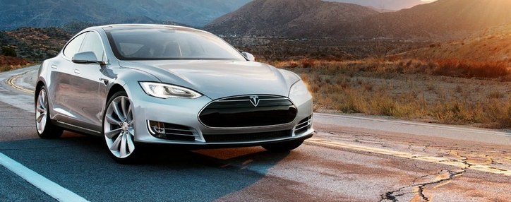 Компания Tesla летом представит беспилотное такси Компания Tesla летом представит беспилотное такси