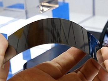 LG–ն և Samsung–ը միաժամանակ ճկուն էկրաններ են ներկայացրել ապագա սմարթֆոնների համար 