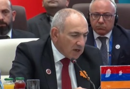 Пашинян: Армения работает с Азербайджаном и Турцией над открытием коммуникаций и выстраиванием отношений