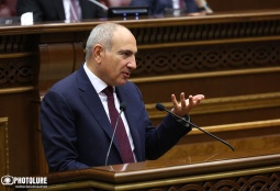 ՀՀ–ում կան մարդիկ, որոնք աշխատում են, բայց շարունակում են աղքատ մնալ, որովհետև աշխատում են այդ տեղում բավարար պրոֆեսիոնալ հմտություններ չունենալու պատճառով․ Փաշինյան (ՎԻԴԵՈ)