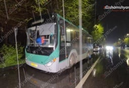 ЧП в автобусе в Ереване: пассажир ударил водителя ножом