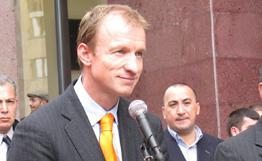 Orange представит на армянском рынке iPhone 4 через несколько месяцев