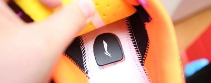 Xiaomi представила «умные» кроссовки с подключением к телефону по цене от $32