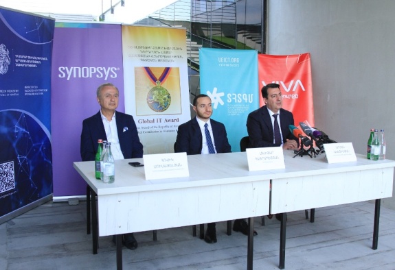 Բարձր տեխնոլոգիական ոլորտում համաշխարհային ներդրման համար ՀՀ պետական մրցանակի 16-րդ դափնեկիրը Վինսենթ Ռոշն է