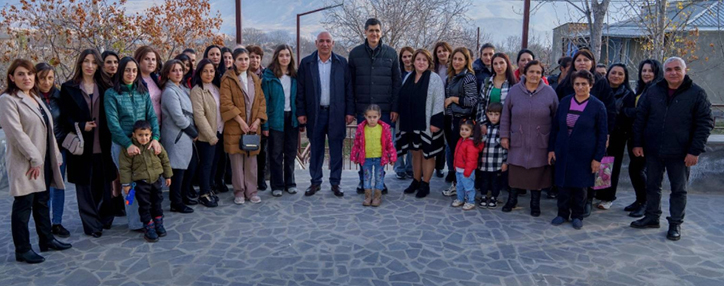 В рамках сотрудничества компании Ucom и общественной организации «Ареворди» в селе Ринд установлена солнечная электростанция (ВИДЕО)