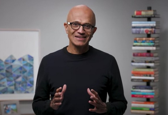 Главу Microsoft назвали лучшим CEO в мире