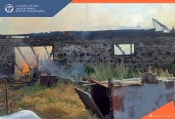 Мебельный цех горел в селе на востоке Армении: его тушили 3 часа 