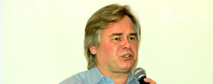 Компьютерные атаки в ближайшем будущем будут причислены к терроризму – Касперский