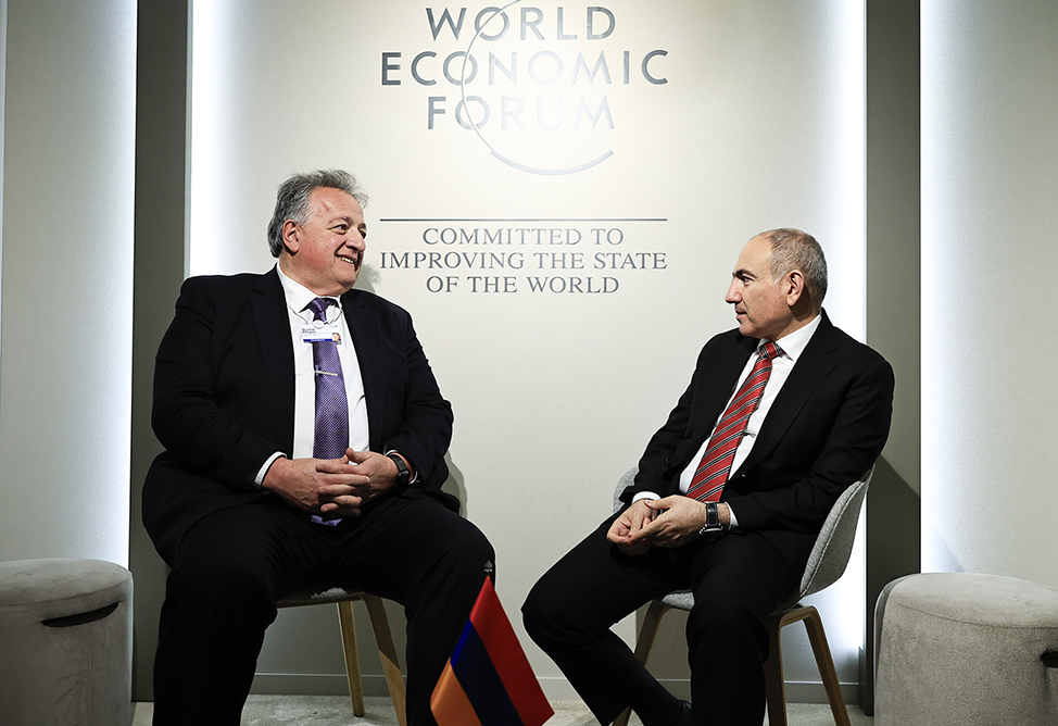 Пашинян, Давос