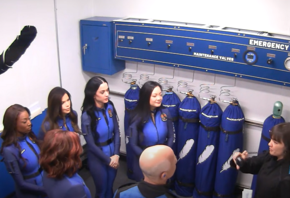 К звездам и обратно: ракета New Shepard успешно завершила 31-ю космическую миссию (ВИДЕО) К звездам и обратно: ракета New Shepard успешно завершила 31-ю космическую миссию (ВИДЕО)