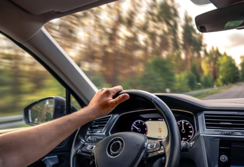 С 1 сентября водительские права в Армении будут оцифрованы