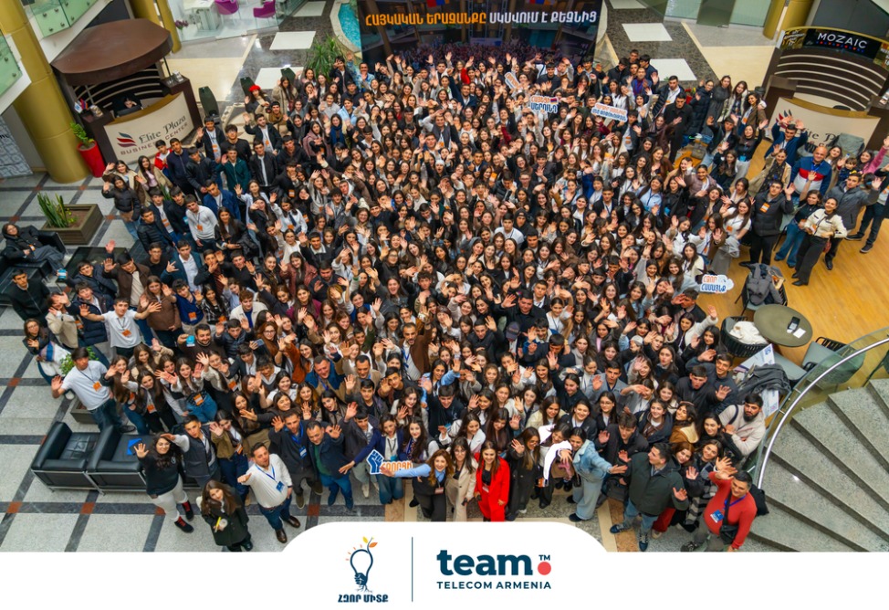 700 երիտասարդ մեկ հարթակում. Team-ը կրթությանն ու մարզերի զարգացմանն ուղղված «Հզոր համայնք»-ի կողքին է (ՖՈՏՈ)