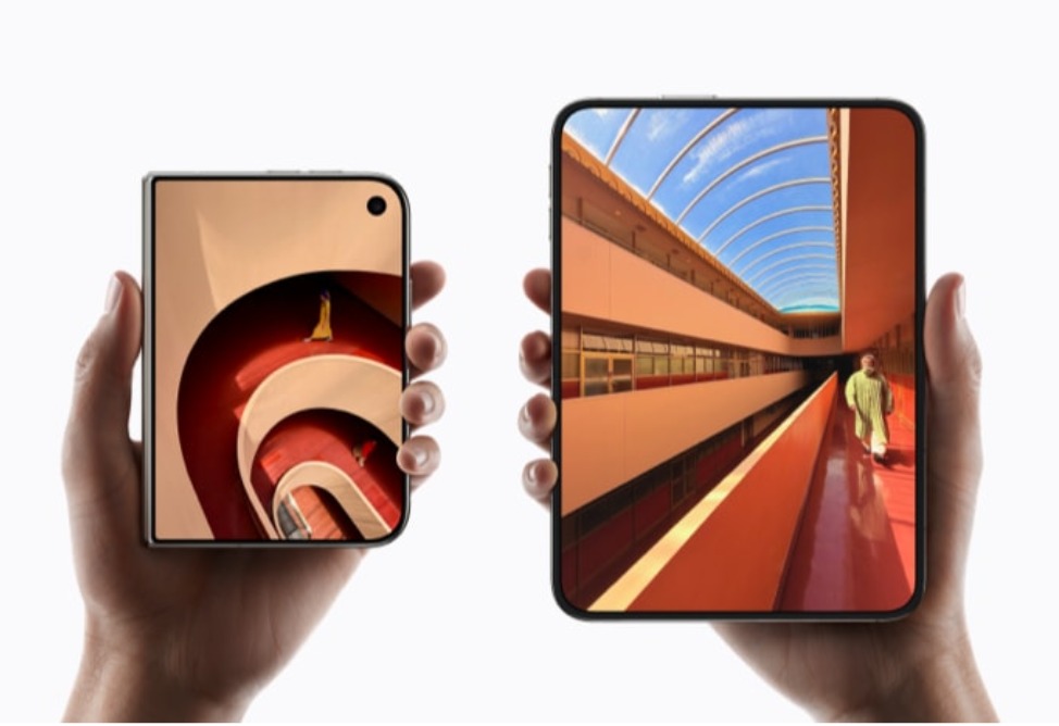 Apple unveils iPhone Duo
