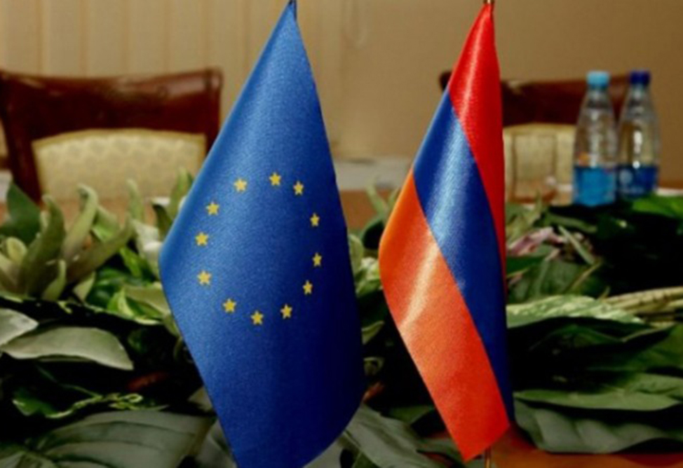 ЕС планирует специальный экономический пакет для развития Армении – еврокомиссар