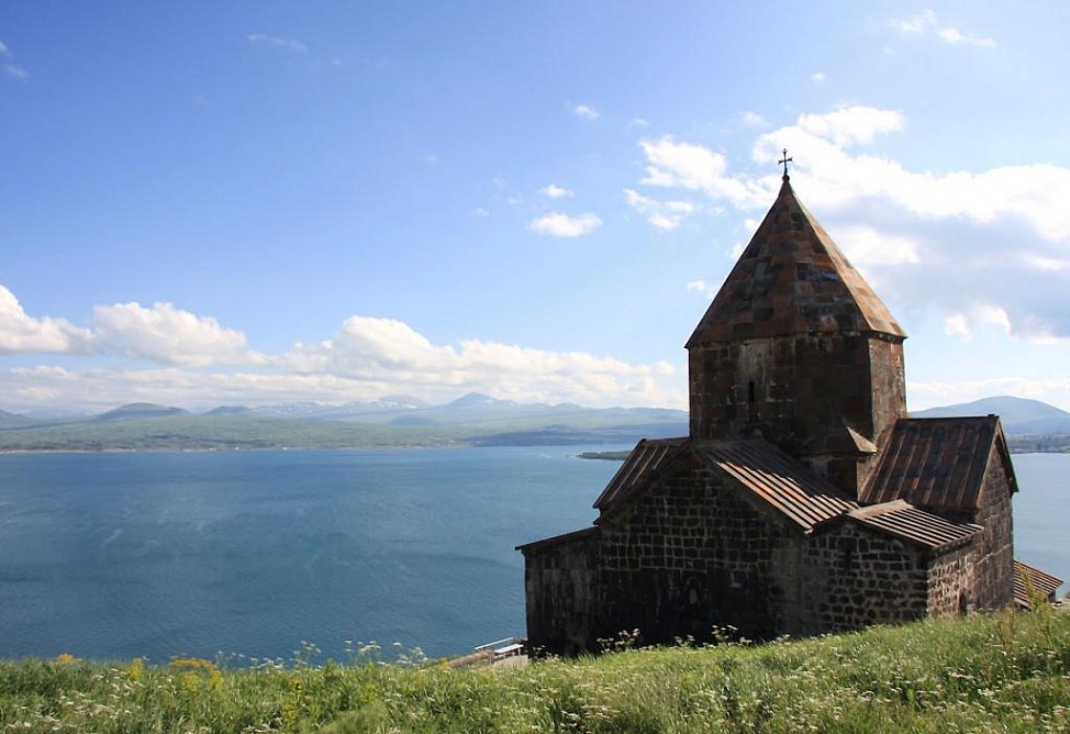 Website about Armenia’s Lake Sevan launched as part of French-Swiss program